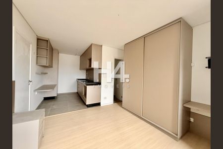 2_photo/94dce5ac9b.05845e77d593be1e-ATLAS-5f95c554-3958-4ee8-b23d-68e1f6fc9d89.jpg de apartamento à venda com 1 quarto, 28m² em Cristo Rei, Curitiba