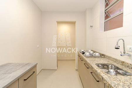 7_photo/94dce5aca5.26dc6cb80f3e86b0-ATLAS-ed929aa5-3a8a-441d-b3e0-52d85ac992e7.jpg de apartamento à venda com 3 quartos, 67m² em Cristo Rei, Curitiba