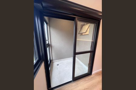 7_photo/94dce5acc9.0f81dd1a9a4f6ffb-ATLAS-bb465b87-b70a-4166-b44f-bfe25b49ebf7.jpg de apartamento à venda com 3 quartos, 86m² em Cristo Rei, Curitiba