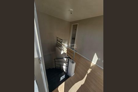 8_photo/94dce5acdb.417bd9285ebe5f17-ATLAS-711365f3-3c09-4faa-8fea-7501fd6553a1.jpg de apartamento à venda com 2 quartos, m² em Cristo Rei, Curitiba