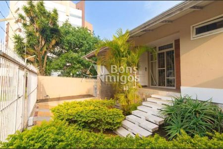 3_photo/94dce5ace1.b2a80c3de4845e72-ATLAS-fbd16f23-338e-4e13-9be2-7f8a018be17e.jpg de casa à venda com 4 quartos, 298m² em Alto da XV, Curitiba