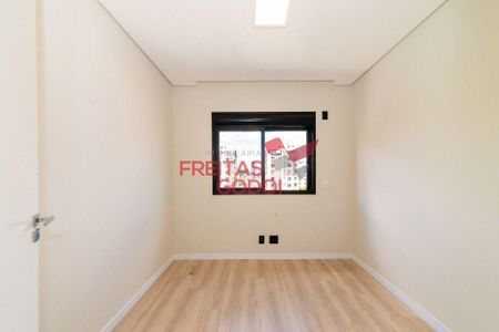 14_photo/94dce5ad31.7ac0e98cfc1791ff-ATLAS-e53b99ab-8026-4079-9109-058ae1b79a82.jpg de apartamento à venda com 2 quartos, 66m² em Cristo Rei, Curitiba