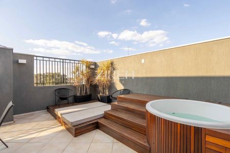 8_photo/94dce5ad3b.4db9bea6ed89ec12-ATLAS-befa224b-3537-4393-aa4b-b14a1c61e110.jpg de apartamento à venda com 3 quartos, 222m² em Cristo Rei, Curitiba