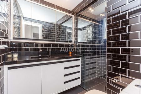 8_photo/94dce5ad3b.ba97ac63d5ac1cb4-ATLAS-19bf5355-ced1-48ba-abf0-0cc7075e6ed8.jpg de apartamento à venda com 3 quartos, 222m² em Cristo Rei, Curitiba