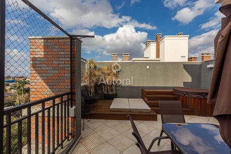 45_photo/94dce5ad3b.ba97ac63d5ac1cb4-ATLAS-5176ee84-a7f4-4e27-9a2e-af4d8f4fcfd0.jpg de apartamento à venda com 3 quartos, 222m² em Cristo Rei, Curitiba