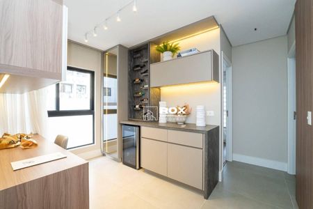 4_photo/94dce5ad5f.aaaaa2939d8ec39f-ATLAS-d42e29f4-1423-4dc4-9b5e-da8a7da1eb0f.jpg de apartamento à venda com 2 quartos, 84m² em Cristo Rei, Curitiba