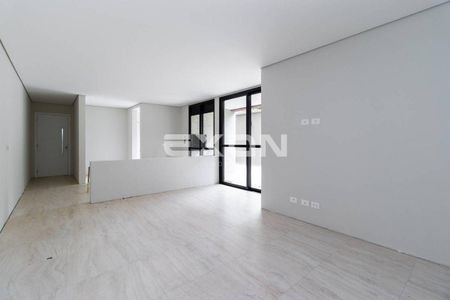 12_photo/94dce5ad61.0165fb1484c4112d-ATLAS-b7a31e54-30fc-41c7-82a3-dcd44180dfc8.jpg de apartamento à venda com 2 quartos, 130m² em Cristo Rei, Curitiba