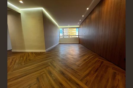 4_photo/94dce5adc9.04af7fc2355c33fa-ATLAS-324a2957-537b-4f68-bf09-c7036d1f0fdf.jpg de apartamento à venda com 2 quartos, 80m² em Cristo Rei, Curitiba