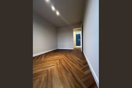 3_photo/94dce5adc9.04af7fc2355c33fa-ATLAS-3368ad4b-7bc2-4235-ba60-74c19cf0e205.jpg de apartamento à venda com 2 quartos, 80m² em Cristo Rei, Curitiba