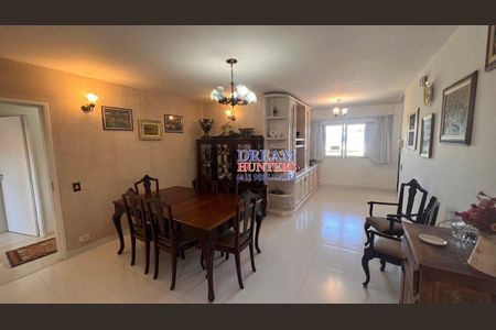 4_photo/94dce5adfb.a86b39f9fd369438-ATLAS-18c49687-e013-4b48-b45f-bfa703501d7a.jpg de apartamento à venda com 3 quartos, 177m² em Tarumã, Curitiba