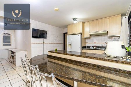 13_photo/94dce5ae3f.3c20d05746a6d1b7-ATLAS-5d1816f0-4e49-4d8e-a546-f69295244498.jpg de casa à venda com 3 quartos, 210m² em Tarumã, Curitiba