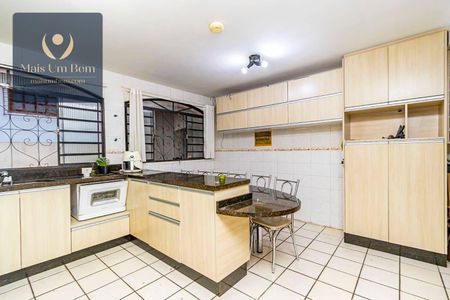 11_photo/94dce5ae3f.3c20d05746a6d1b7-ATLAS-afbac091-6a51-40cf-a008-4145baaf7822.jpg de casa à venda com 3 quartos, 210m² em Tarumã, Curitiba