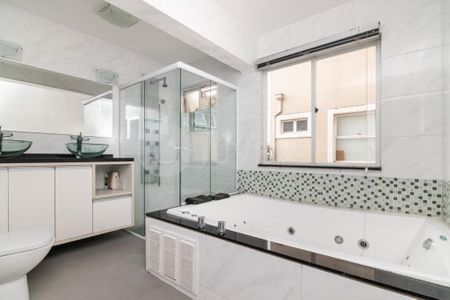 8_photo/94dce5ae6f.08afe9e7eafb73ae-ATLAS-00cbdcdc-5c32-4b98-9ea7-b9bd649be3bc.jpg de casa à venda com 2 quartos, 135m² em Jardim Social, Curitiba