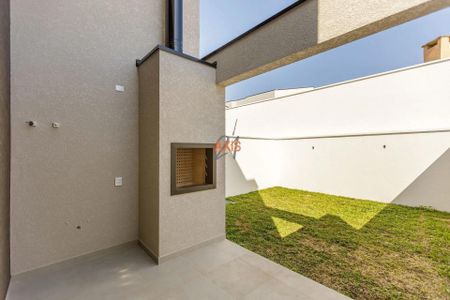 3_photo/94dce5afcb.4d5f998e3e6d7143-ATLAS-b379278c-3e75-4acf-a738-87e00c22b71e.jpg de casa à venda com 3 quartos, 191m² em Tarumã, Curitiba