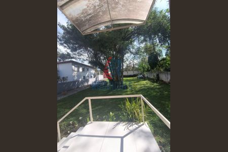 2_photo/94dce5b05b.1da1a71dfbb370c4-ATLAS-0dcb7f5c-12f6-490e-afe6-87cca75c3763.jpg de casa à venda com 4 quartos, 240m² em Jardim Social, Curitiba