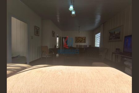 6_photo/94dce5b05b.1da1a71dfbb370c4-ATLAS-2b1030d2-3b39-49e4-b496-dfa21e337abd.jpg de casa à venda com 4 quartos, 240m² em Jardim Social, Curitiba