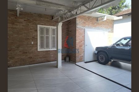 10_photo/94dce5b05b.1da1a71dfbb370c4-ATLAS-899c731c-4ef2-42bd-813d-7d75ef0db19b.jpg de casa à venda com 4 quartos, 240m² em Jardim Social, Curitiba