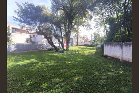 11_photo/94dce5b05b.1da1a71dfbb370c4-ATLAS-a9ac332a-2eba-4f1c-ace8-7176c68bba6a.jpg de casa à venda com 4 quartos, 240m² em Jardim Social, Curitiba