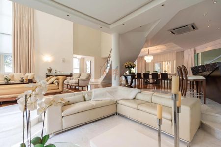 10_photo/94dce5b0af.adbb37f92a381176-ATLAS-038969e2-d833-4f1f-9373-e84695e69c51.jpg de casa à venda com 4 quartos, 1260m² em Jardim Social, Curitiba