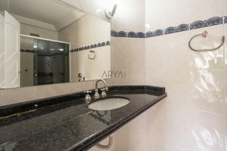 2_photo/94dce5b0df.d2f70d4d9a40d25a-ATLAS-037d5612-ebe8-494c-970e-09c2d6aed6ce.jpg de casa à venda com 5 quartos, 450m² em Jardim Social, Curitiba