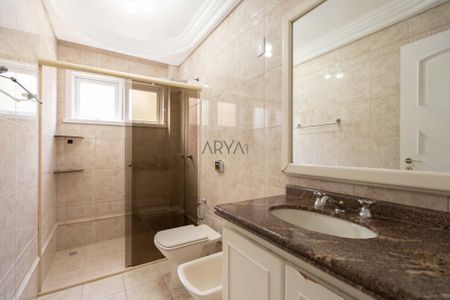 5_photo/94dce5b0df.d2f70d4d9a40d25a-ATLAS-0ac0677d-c10a-4e0e-a28f-37e066584474.jpg de casa à venda com 5 quartos, 450m² em Jardim Social, Curitiba