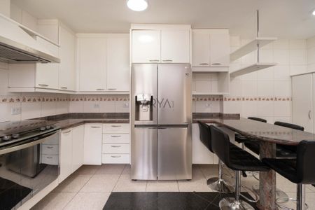 6_photo/94dce5b0df.d2f70d4d9a40d25a-ATLAS-0bbe35ad-6507-4430-8a4e-af2d93cd29ec.jpg de casa à venda com 5 quartos, 450m² em Jardim Social, Curitiba