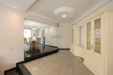 6_photo/94dce5b0df.d2f70d4d9a40d25a-ATLAS-4f5f5604-a862-4045-92be-9f83ed662ce2.jpg de casa à venda com 5 quartos, 450m² em Jardim Social, Curitiba