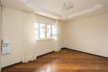 50_photo/94dce5b0df.d2f70d4d9a40d25a-ATLAS-87c5e2d7-9b18-4290-b937-546ab7263868.jpg de casa à venda com 5 quartos, 450m² em Jardim Social, Curitiba