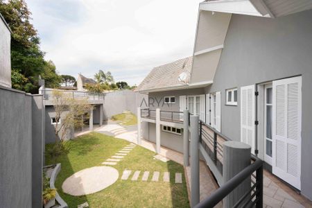 21_photo/94dce5b0df.d2f70d4d9a40d25a-ATLAS-dc0630e4-eeae-4cf1-88b1-a6960debc6ab.jpg de casa à venda com 5 quartos, 450m² em Jardim Social, Curitiba