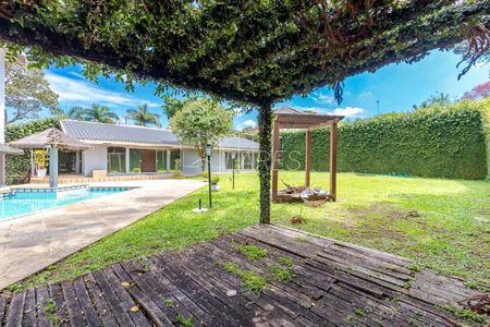 7_photo/94dce5b10f.52c59c0786f5d273-ATLAS-1dc8e433-9be3-442c-bda3-ff39089abf34.jpg de casa à venda com 4 quartos, 649m² em Jardim Social, Curitiba