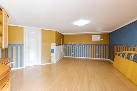 47_photo/94dce5b10f.52c59c0786f5d273-ATLAS-6789f990-1f38-4e1e-a5d1-9dcfb9e96453.jpg de casa à venda com 4 quartos, 649m² em Jardim Social, Curitiba