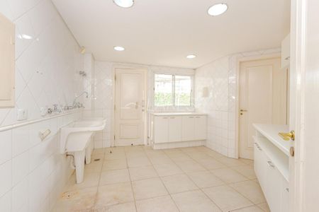 25_photo/94dce5b10f.52c59c0786f5d273-ATLAS-84ba4e1c-ac2d-4439-8b2e-287bf886f0f1.jpg de casa à venda com 4 quartos, 649m² em Jardim Social, Curitiba