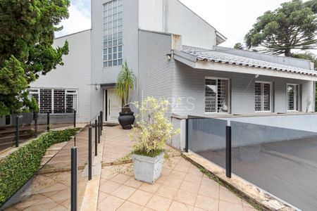 4_photo/94dce5b10f.52c59c0786f5d273-ATLAS-854de293-ab3e-4832-b32f-802be78ba1c0.jpg de casa à venda com 4 quartos, 649m² em Jardim Social, Curitiba