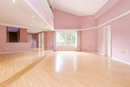 12_photo/94dce5b10f.52c59c0786f5d273-ATLAS-8aed7e38-e3f1-4786-b135-7e1c7d12edd9.jpg de casa à venda com 4 quartos, 649m² em Jardim Social, Curitiba