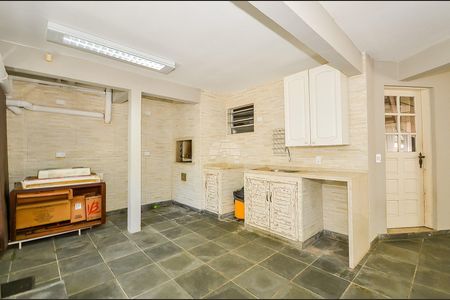 39_photo/94dce5b1af.c4d9960d4e7c8e66-ATLAS-a54fcf37-c089-4559-b573-bc7eb26efb69.jpg de casa à venda com 5 quartos, 278m² em Jardim Social, Curitiba