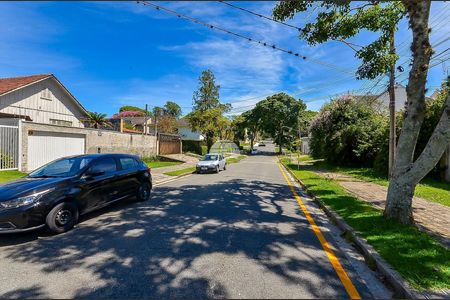 47_photo/94dce5b1af.c4d9960d4e7c8e66-ATLAS-a8a87022-637d-4275-99a3-b7591a8ca7cc.jpg de casa à venda com 5 quartos, 278m² em Jardim Social, Curitiba