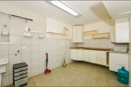 11_photo/94dce5b1af.c4d9960d4e7c8e66-ATLAS-df35f2a0-6562-4723-ac6d-c179a76295ea.jpg de casa à venda com 5 quartos, 278m² em Jardim Social, Curitiba