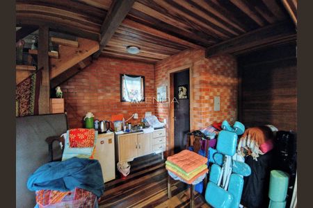 9_photo/94dce5b1e5.cba9474eaf1c4fd4-ATLAS-5da30ab1-d26b-430b-b9b8-d1fdc3407dca.jpg de casa à venda com 3 quartos, 360m² em Tarumã, Curitiba