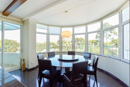 28_photo/94dce5b301.ceff8192393c33de-ATLAS-4e51efcf-72ee-472a-934b-4a89bb641cab.jpg de casa à venda com 5 quartos, 834m² em Matriz, Curitiba