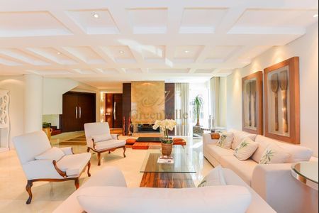 3_photo/94dce5b301.ceff8192393c33de-ATLAS-61cd184e-8529-4dfc-99e4-b311178b6626.jpg de casa à venda com 5 quartos, 834m² em Matriz, Curitiba