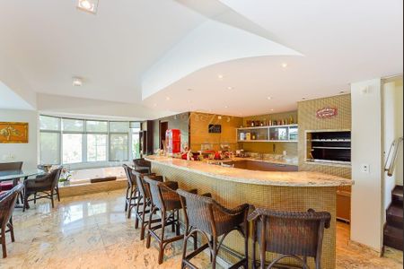 20_photo/94dce5b301.ceff8192393c33de-ATLAS-6f472e9b-a4c4-4c1b-84e2-80d2664d2057.jpg de casa à venda com 5 quartos, 834m² em Matriz, Curitiba