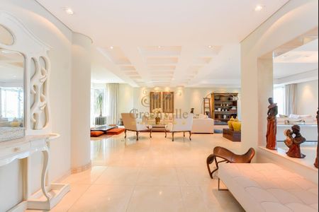 12_photo/94dce5b301.ceff8192393c33de-ATLAS-a9aac92b-3d79-4779-8fe3-705d69c05e06.jpg de casa à venda com 5 quartos, 834m² em Matriz, Curitiba