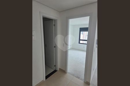 7_photo/94dce5b35d.9fde2b1beaf38236-ATLAS-ee626e97-b4eb-4303-810b-d11a0ffef061.jpg de apartamento à venda com 1 quarto, 34m² em Alto da XV, Curitiba