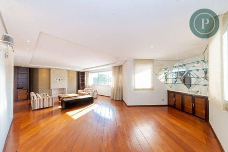 6_photo/94dce5b367.e5c1dbf3952ec410-ATLAS-09a89a37-e097-49eb-97d7-e14e206b8460.jpg de apartamento à venda com 5 quartos, 380m² em Alto da XV, Curitiba