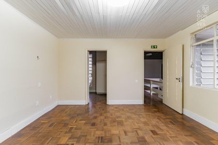 28_photo/94dce5b37d.7954feb32d1ae247-ATLAS-1f2a4058-0a1d-4bcc-9eea-6439d1530a9b.jpg de casa à venda com 4 quartos, 328m² em Jardim Social, Curitiba