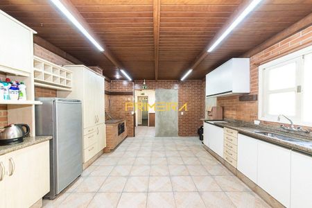 8_photo/94dce5b37d.7954feb32d1ae247-ATLAS-2ff21335-95a5-47cb-b525-100e4b3ef26d.jpg de casa à venda com 4 quartos, 328m² em Jardim Social, Curitiba