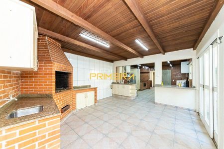 9_photo/94dce5b37d.7954feb32d1ae247-ATLAS-40f94c8c-9503-4846-bfdd-a1a4b396e6d3.jpg de casa à venda com 4 quartos, 328m² em Jardim Social, Curitiba