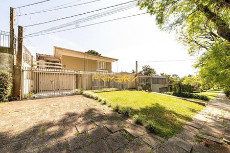 10_photo/94dce5b37d.7954feb32d1ae247-ATLAS-4301d2a5-e5e2-4128-85bb-1a61b49f8b8d.jpg de casa à venda com 4 quartos, 328m² em Jardim Social, Curitiba