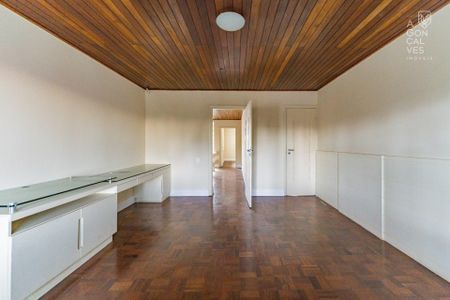 26_photo/94dce5b37d.7954feb32d1ae247-ATLAS-4f9e7772-bda5-4d44-9200-0bc2d3707f18.jpg de casa à venda com 4 quartos, 328m² em Jardim Social, Curitiba