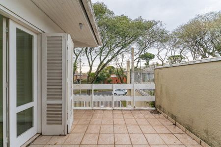 30_photo/94dce5b37d.7954feb32d1ae247-ATLAS-5732d88d-600b-4eb2-b017-0cd93f24aa31.jpg de casa à venda com 4 quartos, 328m² em Jardim Social, Curitiba